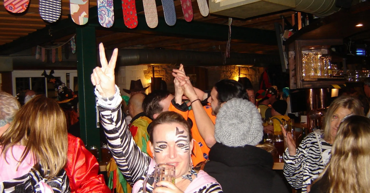 Dienstag, 17. Februar 2026: Faschingsparty mit den DJs "M&M"